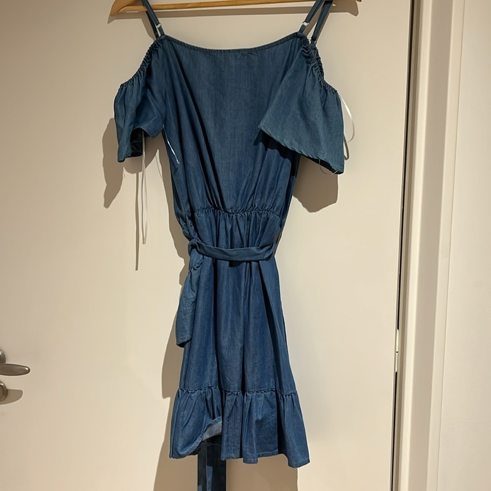 Love Tree chambray ruffled belted sleeveless mini dress sz M - Picture 7 of 8